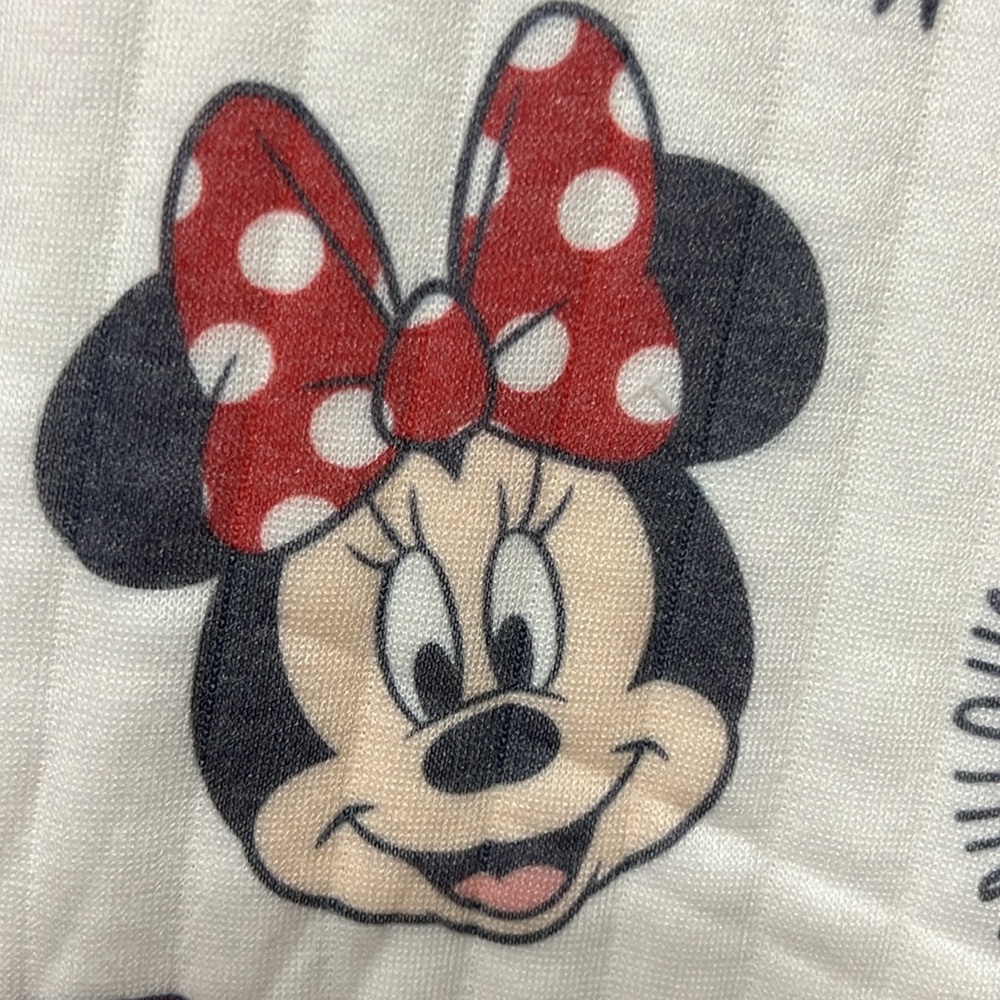 Adorable Disney Minnie Mouse Two-Piece Jumpsuit - Size 4T! - Picture 5 of 5